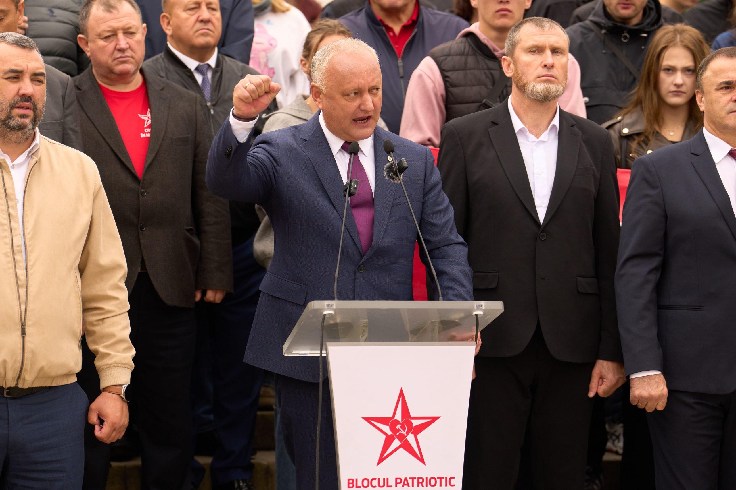 Moldova’s Ruling Party Proposes Businessman as PM Candidate Amid Political Shifts