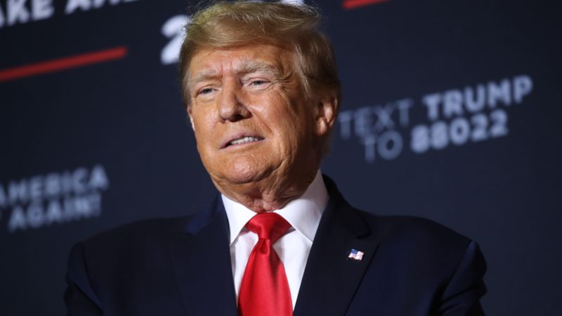 Trump Claims Three U.S. Destroyers Successfully Passed Through Strait of Hormuz Under Iranian Fire