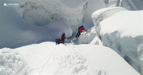 Rustam Nabiev’s One-Handed Everest Ascent: The Khumbu Icefall That Tested His Limits