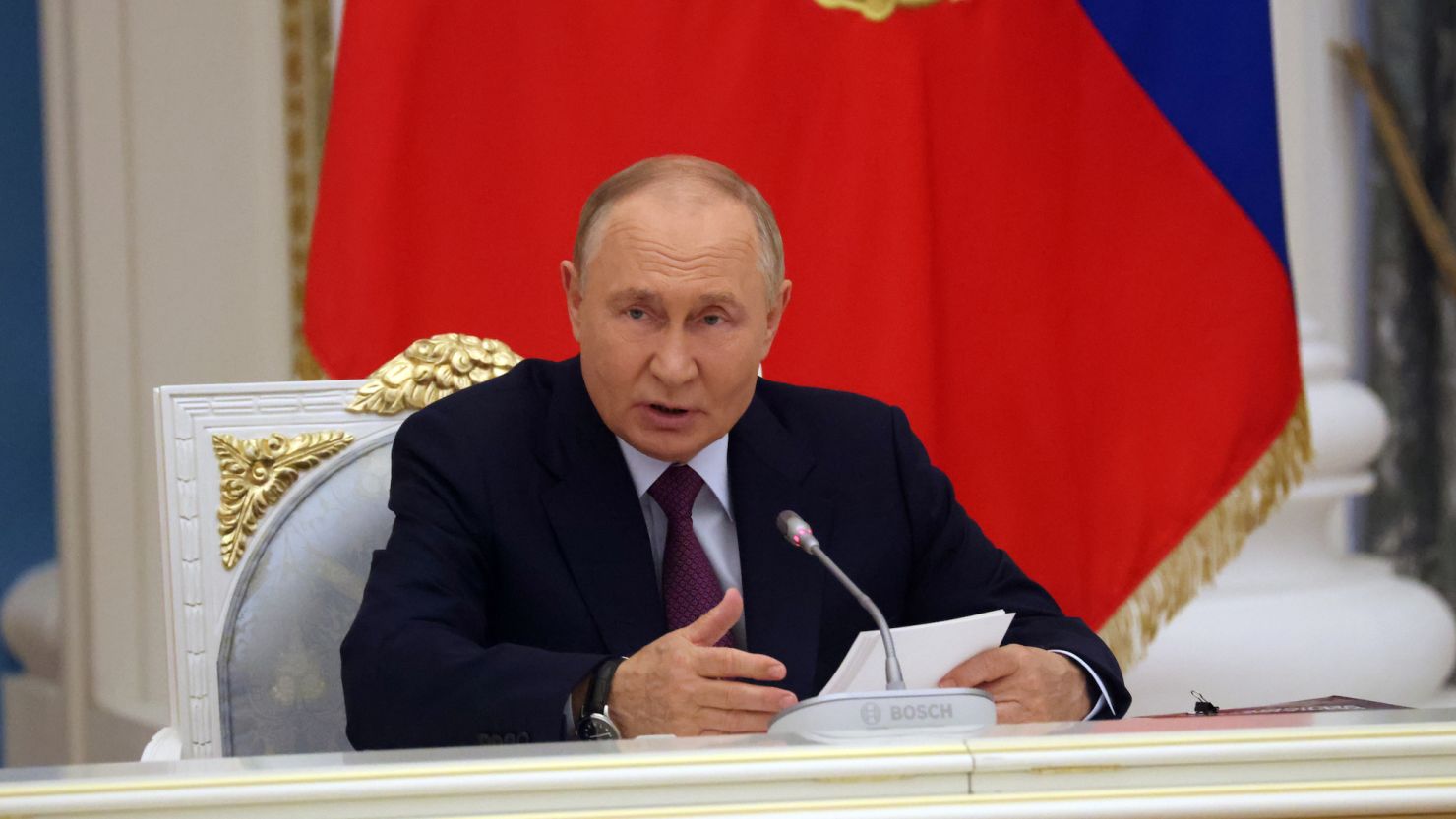 Putin Warns Global Nuclear Threat at Moscow Security Forum
