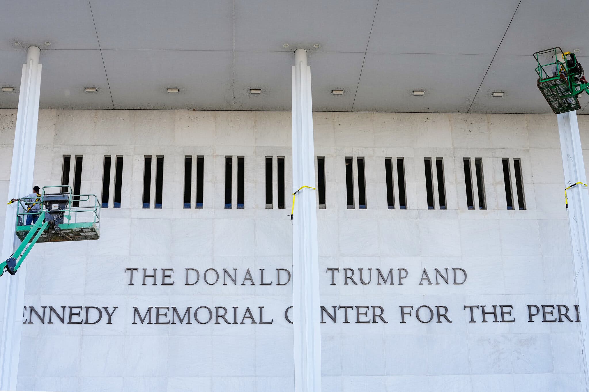 Federal Judge Strikes Down Trump’s Kennedy Center Renaming Effort, Orders Name Removal in Two Weeks